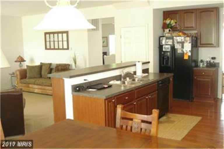 1114 Anderson St #1 - Photo 6 of 11