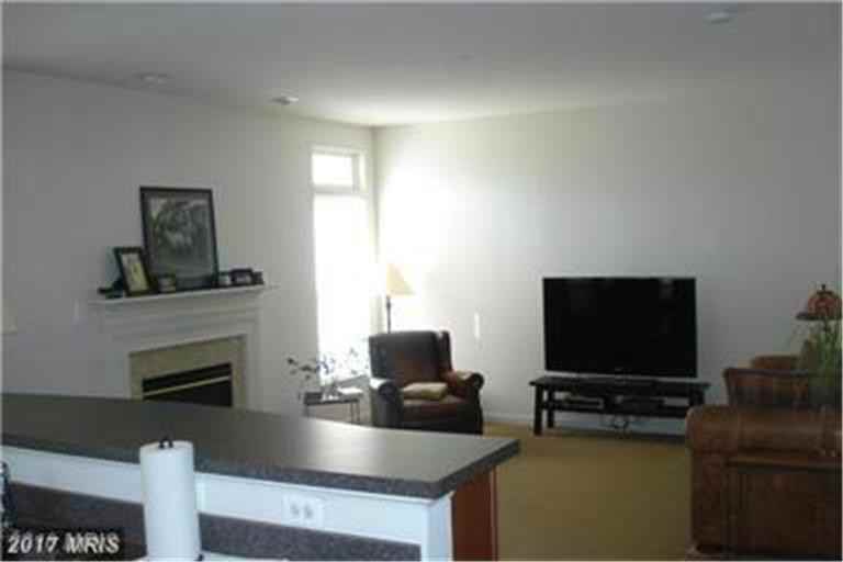 1114 Anderson St #1 - Photo 7 of 11