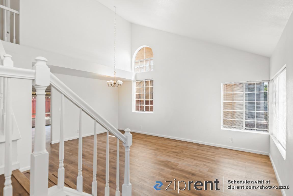 25880 Gushue St - Photo 2 of 20