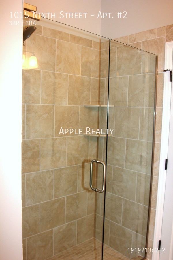 1015 9th St #2 - Photo 6 of 23