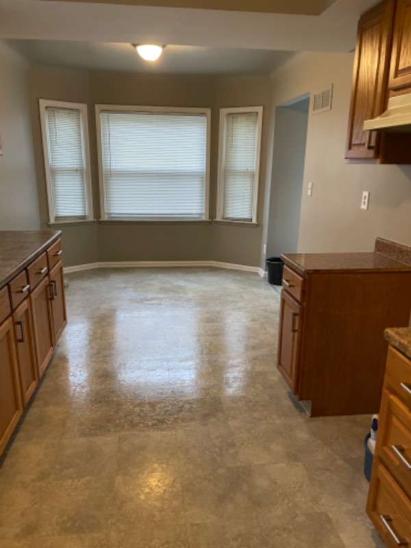 11330 Appleton - Photo 2 of 10