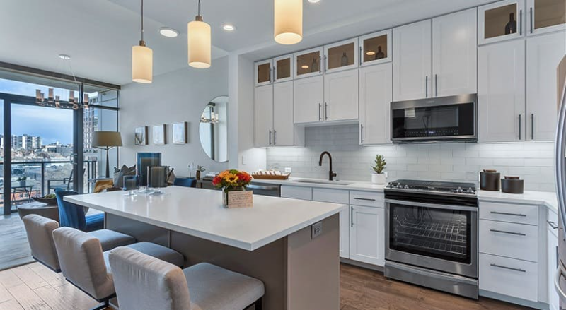 901 Bannock St - Photo 2 of 8