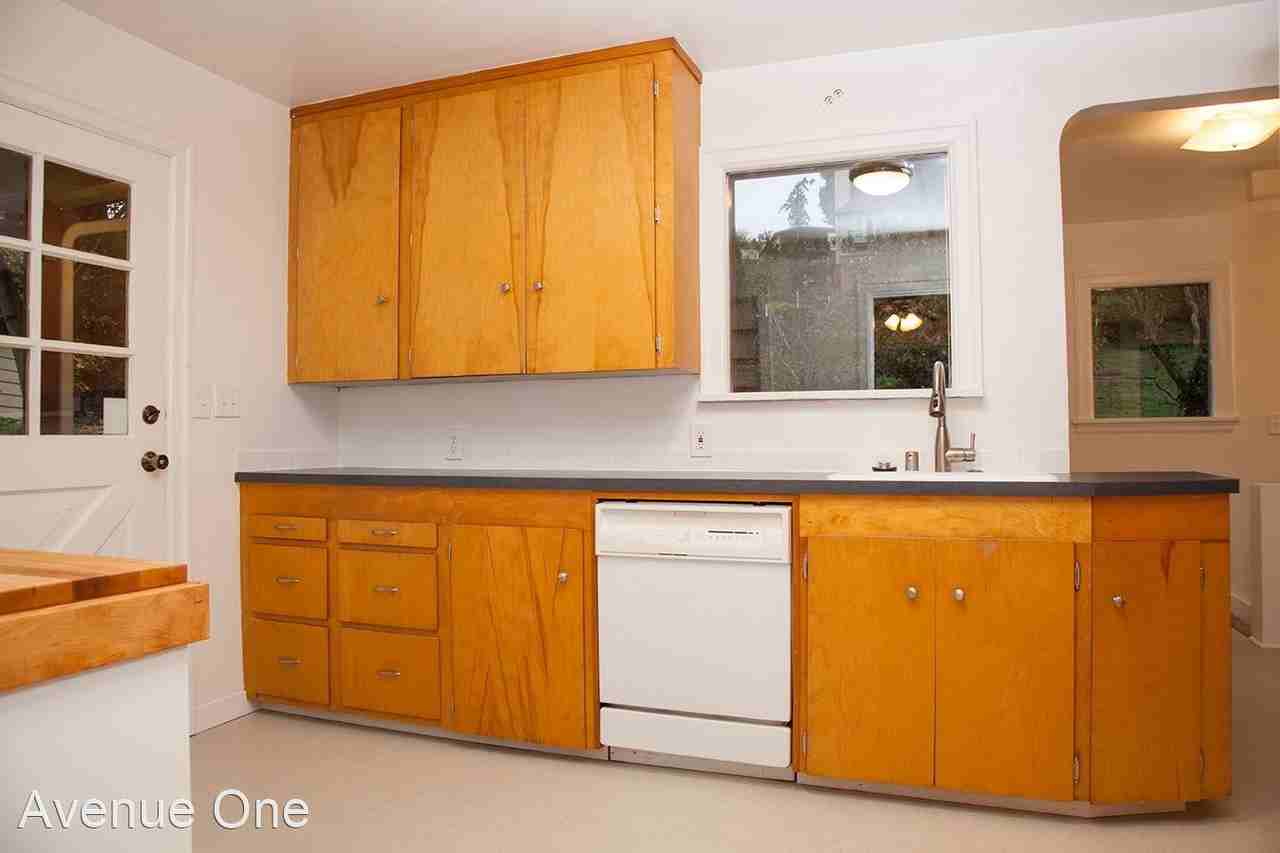 15208 38th Pl Ne - Photo 3 of 26