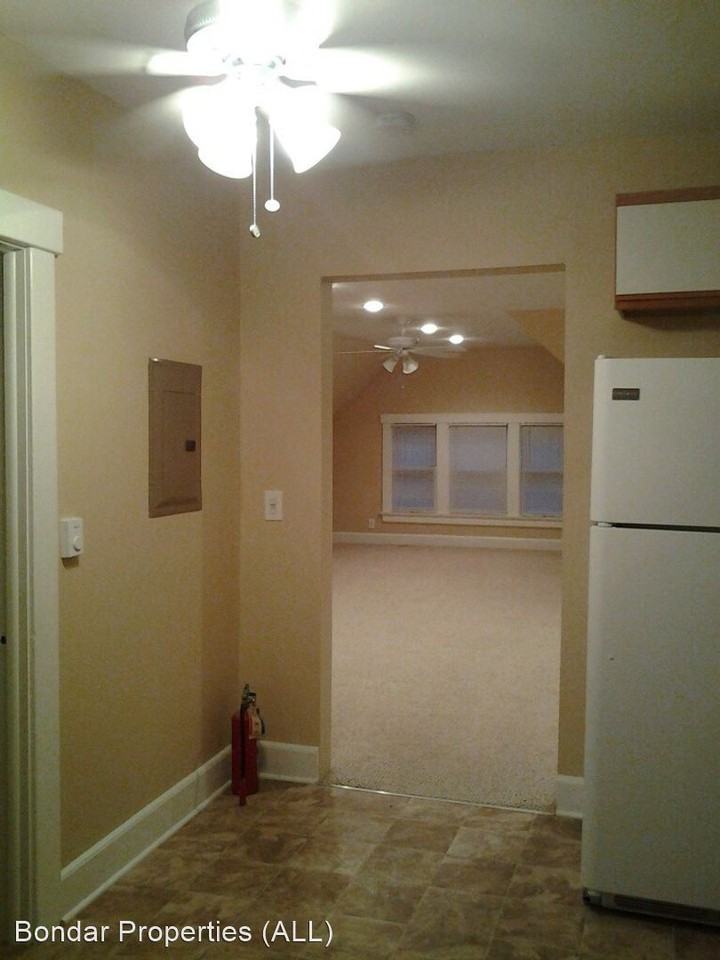 2719-2721 North Hackett Avenue - Photo 3 of 14