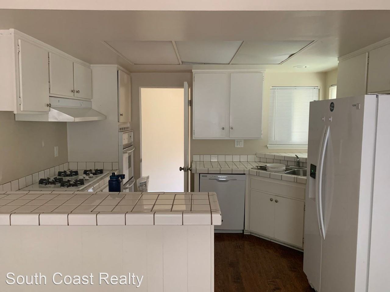 690 Catania Way - Photo 3 of 8