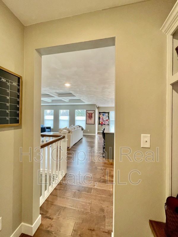 401 Marbleton Cir - Photo 2 of 38