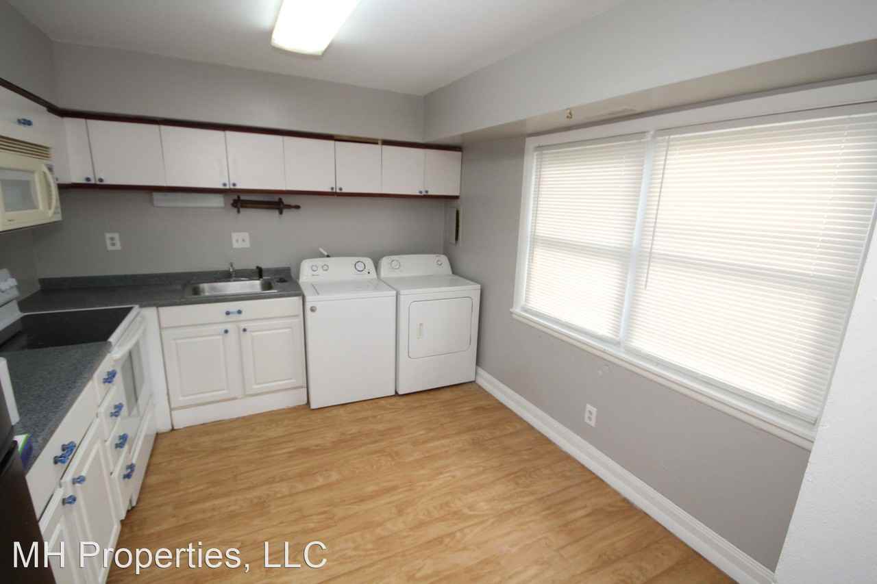 328 Sweet Briar Ct - Photo 3 of 16