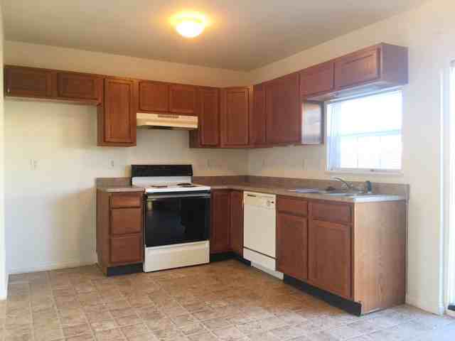 2358 Shoemaker Ct - Photo 3 of 11