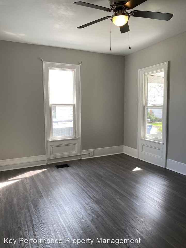 85 Chapin Street - Photo 2 of 23