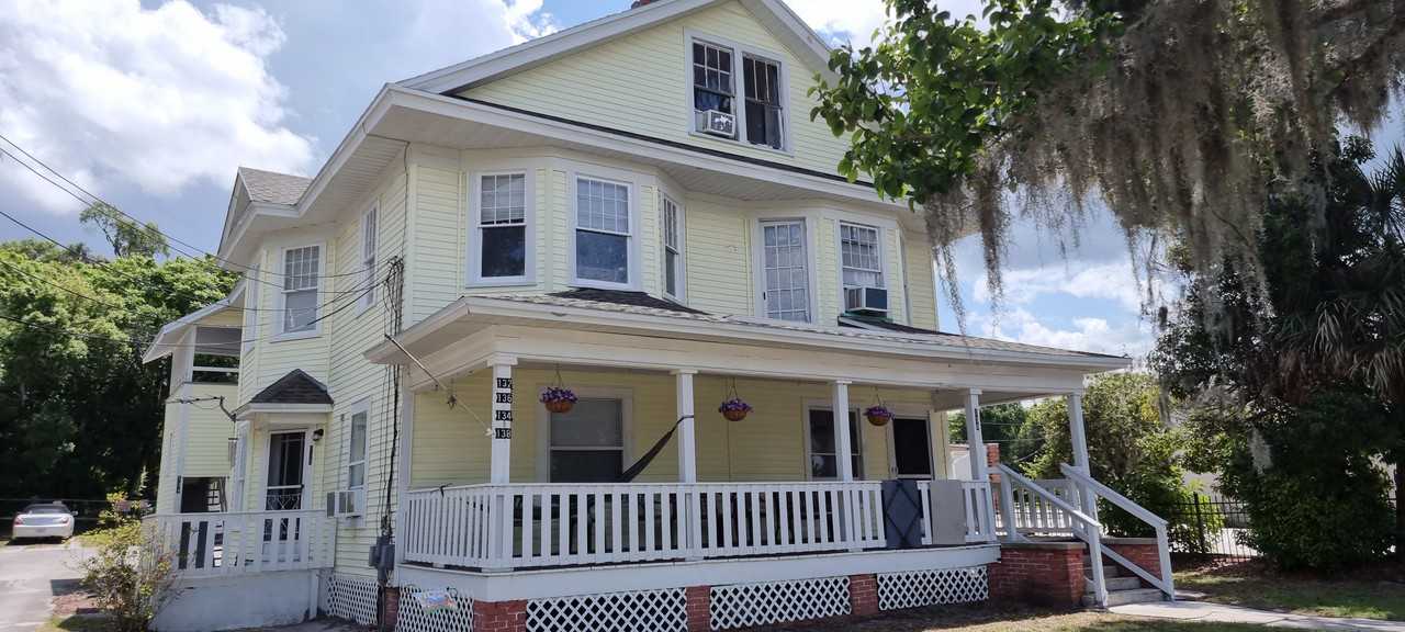 136 W Howry Ave - Photo 3 of 13