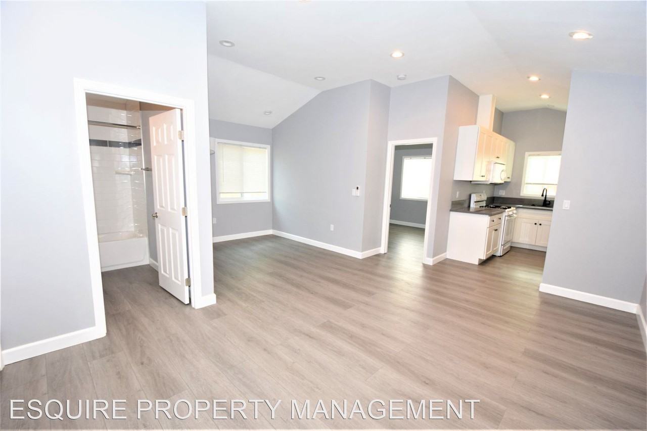 1323 Calle Durazno - Photo 2 of 18