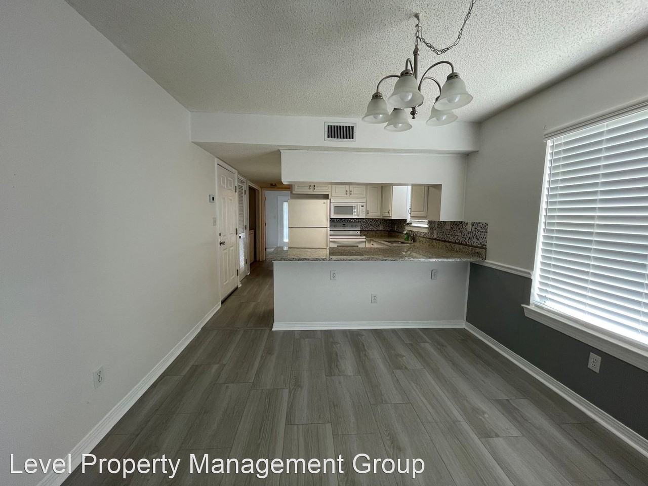 1484 Sandpiper Ln #4 - Photo 2 of 16