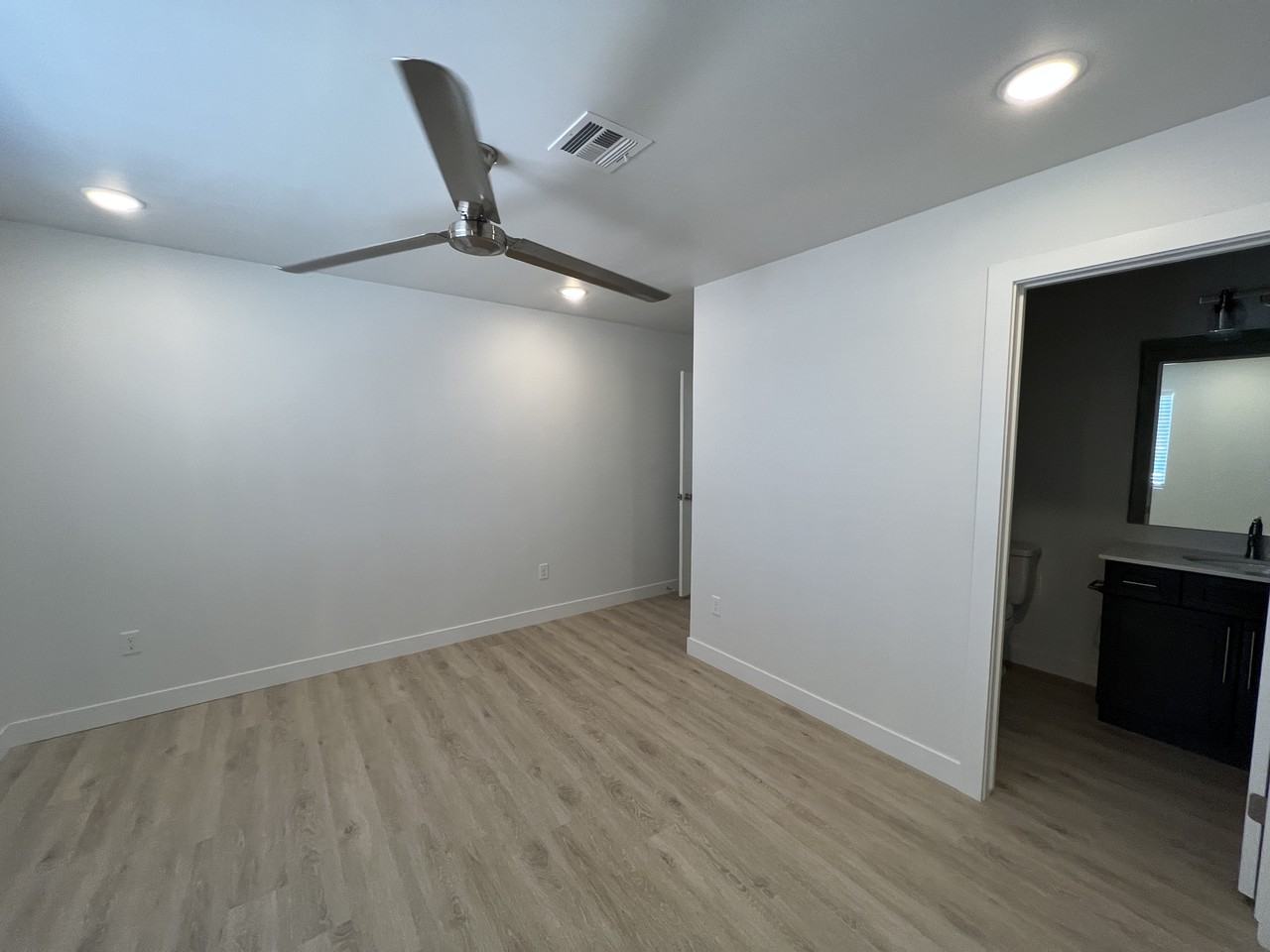 1060 W Province Way #128 - Photo 7 of 19