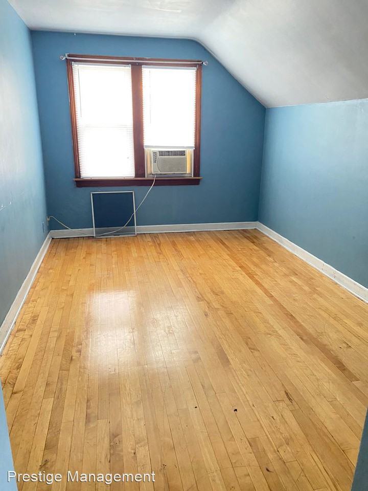 1228 Lakeview Ave #B - Photo 3 of 6