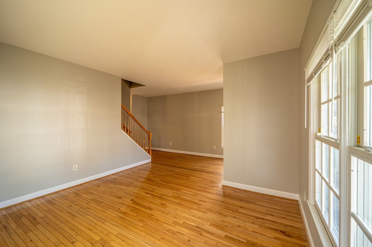 800 N Cleveland St - Photo 2 of 36