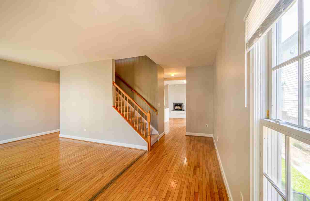 800 N Cleveland St - Photo 3 of 36