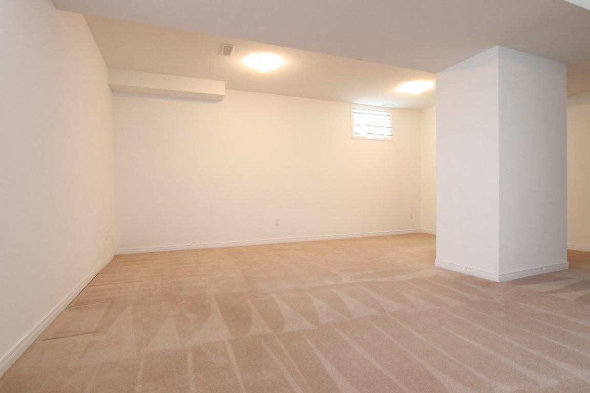 235 Huntsville Dr - Photo 3 of 29