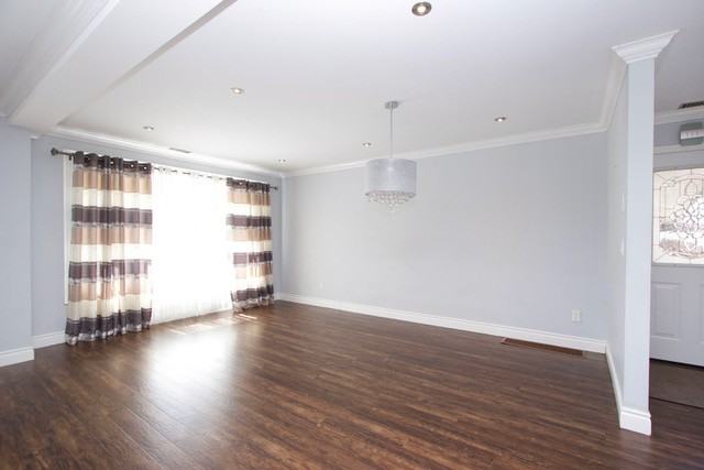 607 Annandale St - Photo 3 of 24