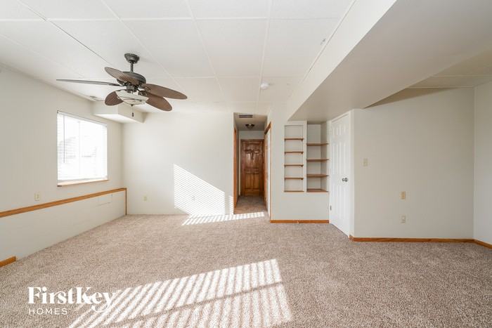 791 Clydesdale Ln - Photo 3 of 15