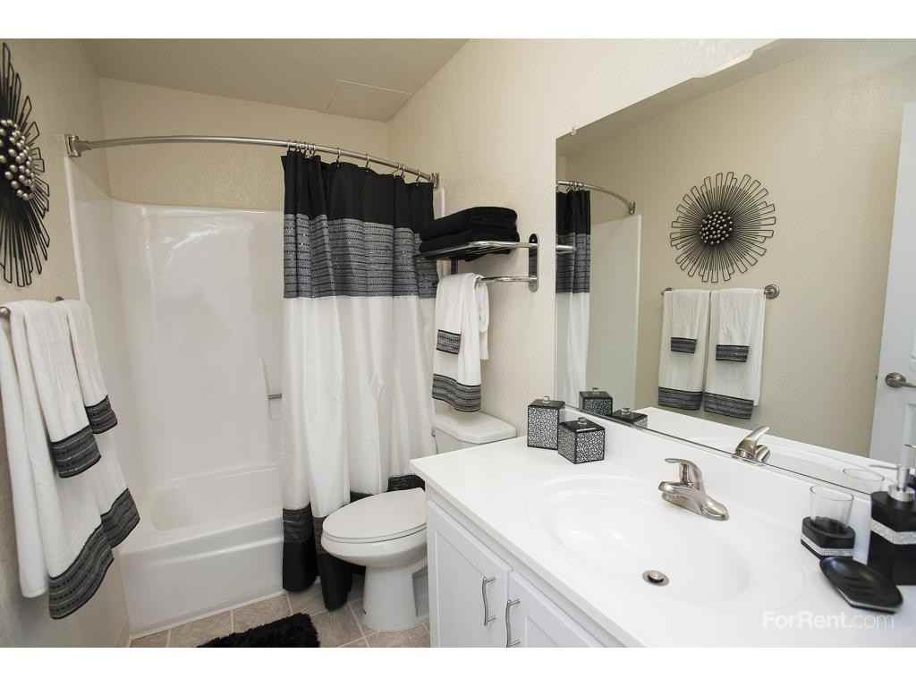 Driftwood Apartments - Photo 2 of 3