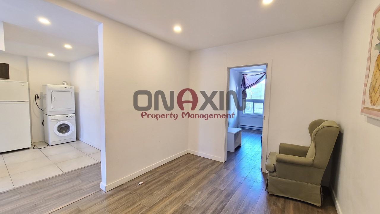 3973 Rue la Fontaine - Photo 3 of 17