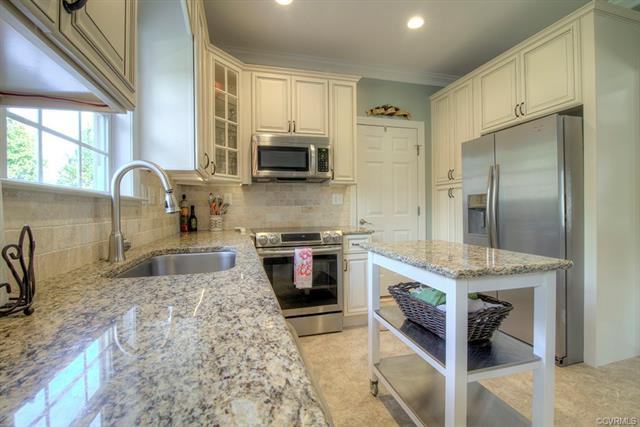 10856 Squaw Valley Pl #1 - Photo 4 of 24