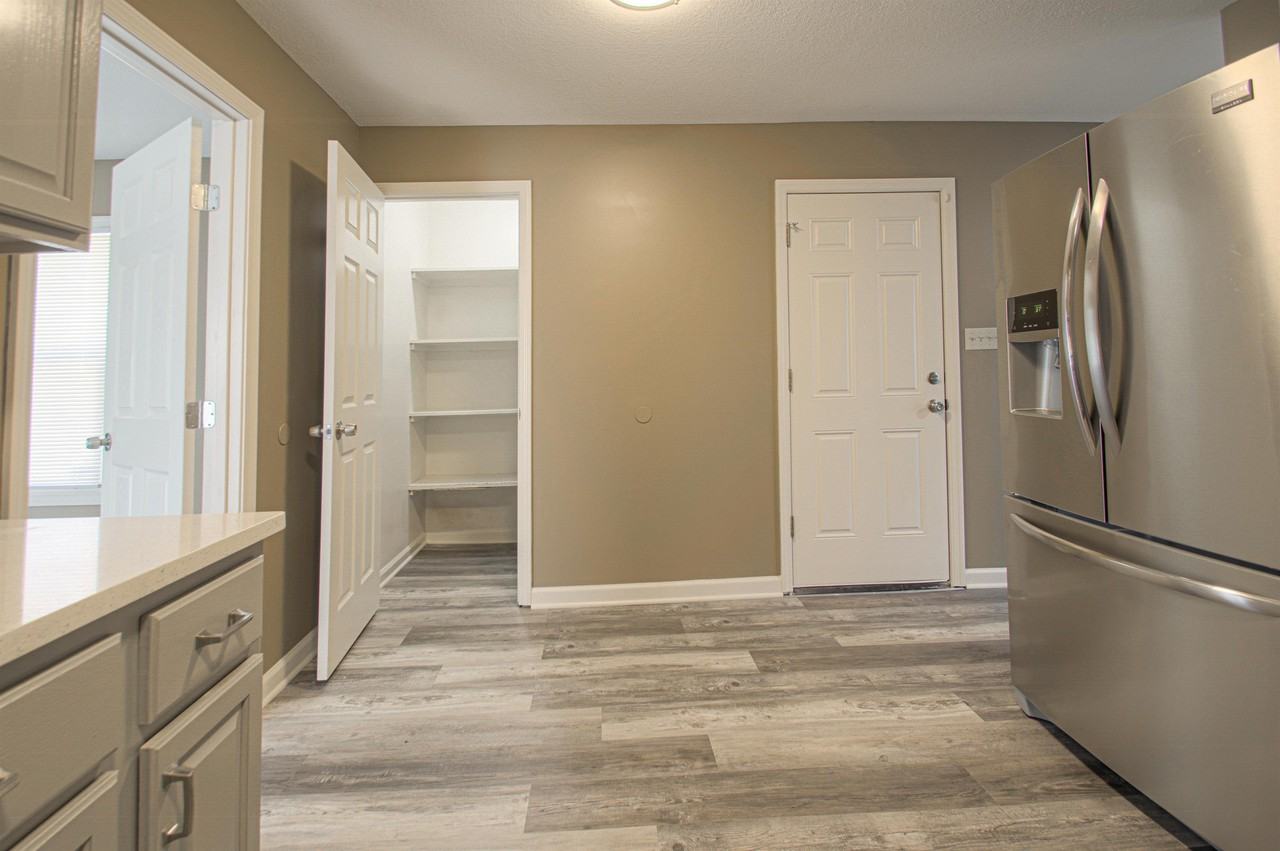 6905 E 112th St #1 - Photo 6 of 23