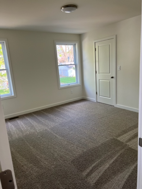 107 N Union St - Photo 5 of 8