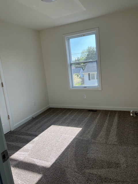 107 N Union St - Photo 7 of 8