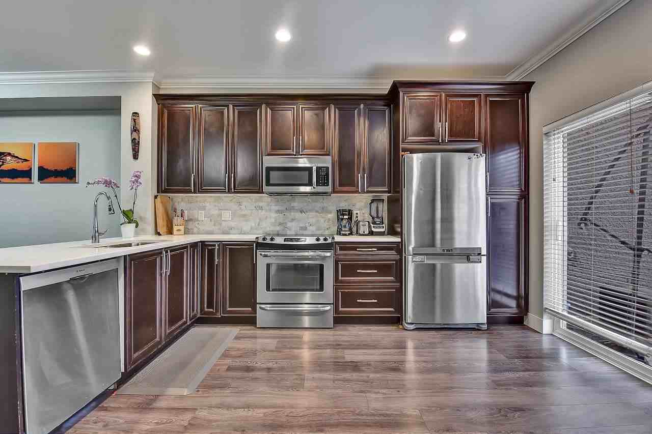 19180 65 Avenue #26 - Photo 4 of 12