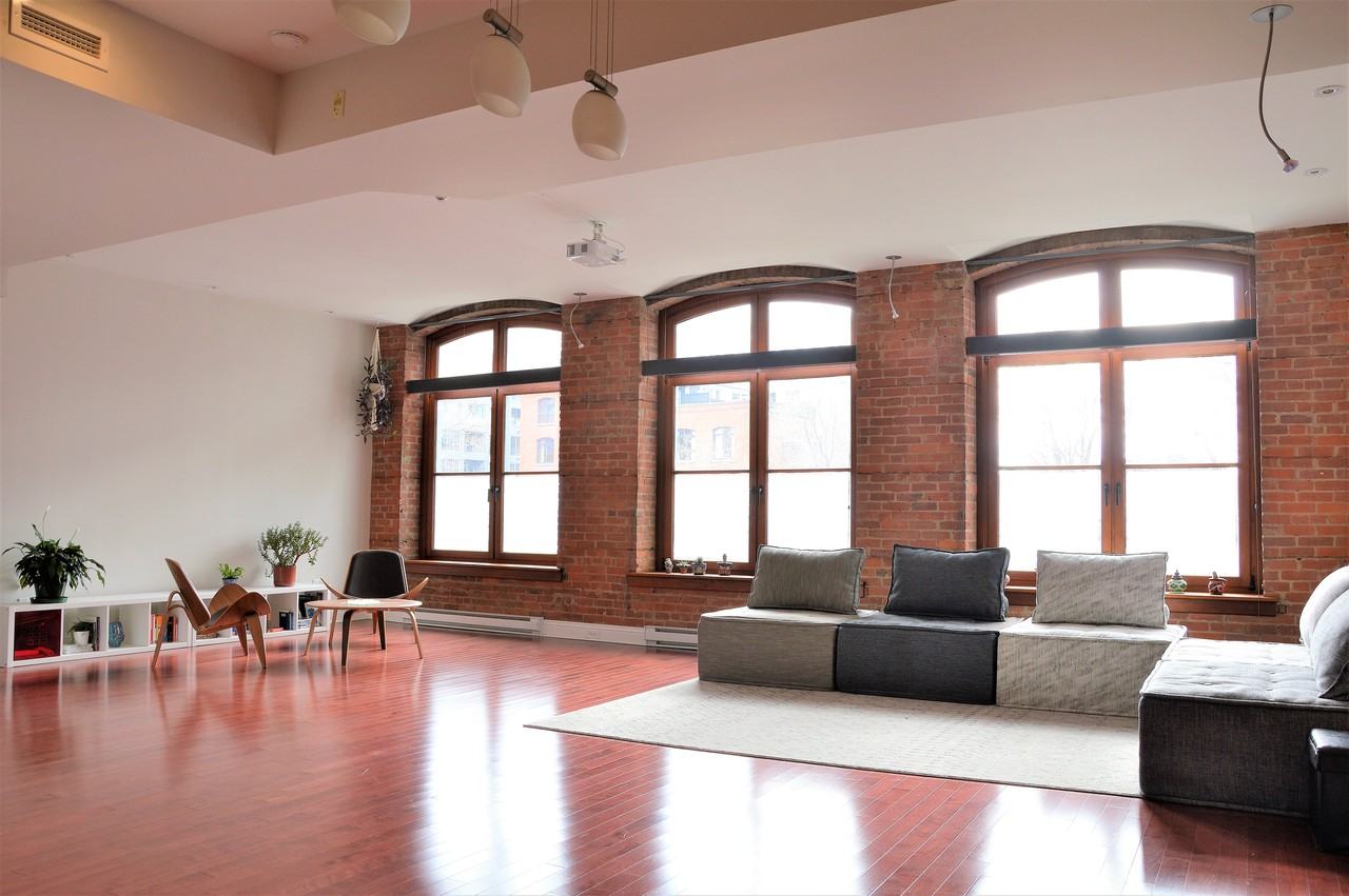 430 Rue McGill #202 - Photo 3 of 22