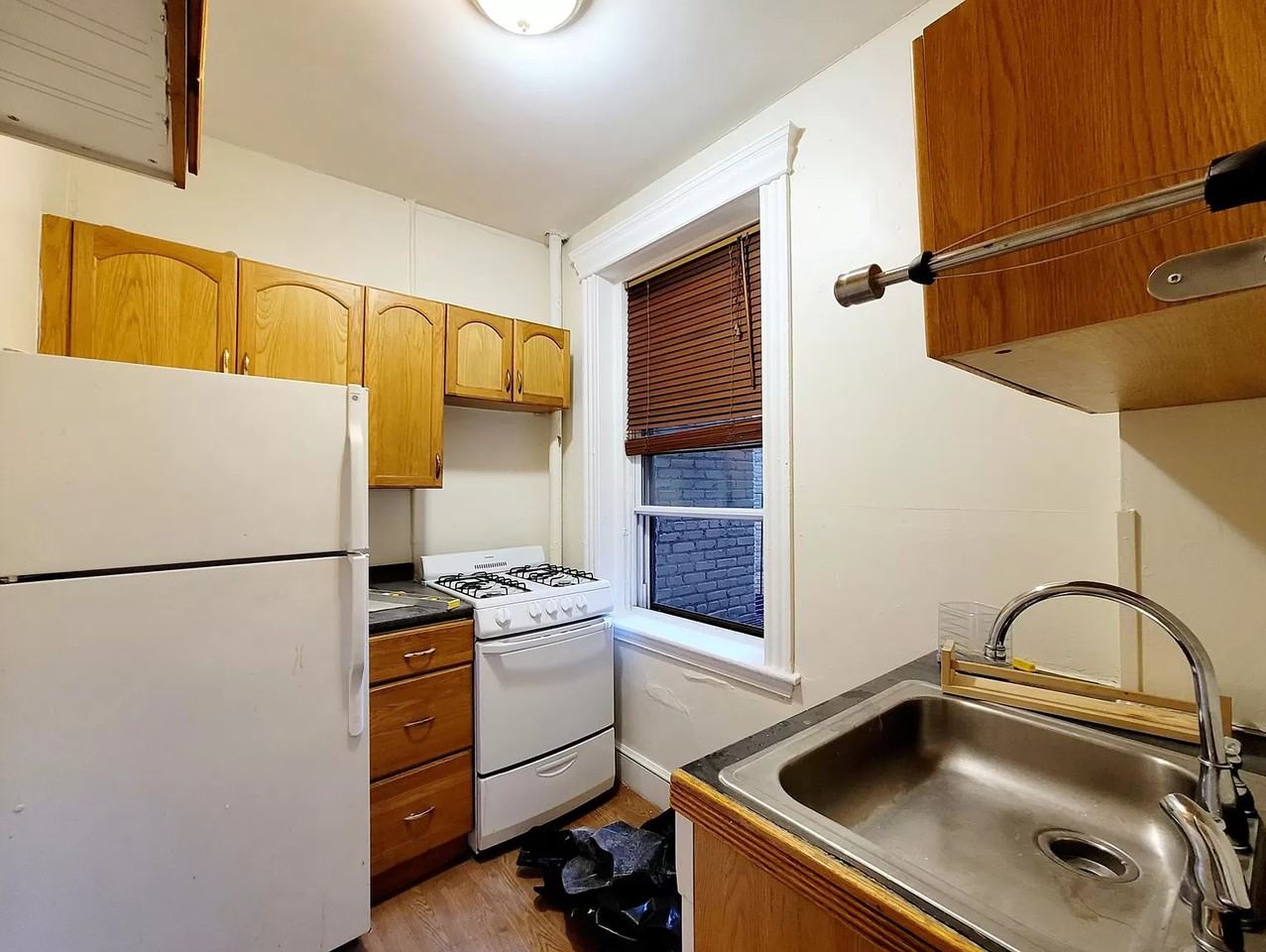 360 Riverway #10 - Photo 2 of 7