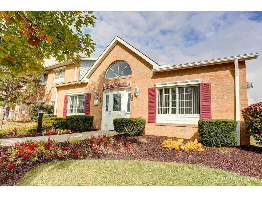 Shady Lake Apartments - Photo 2 of 20