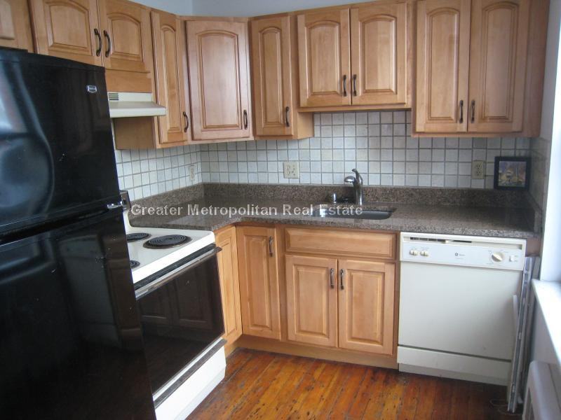 57 Charter St #4D