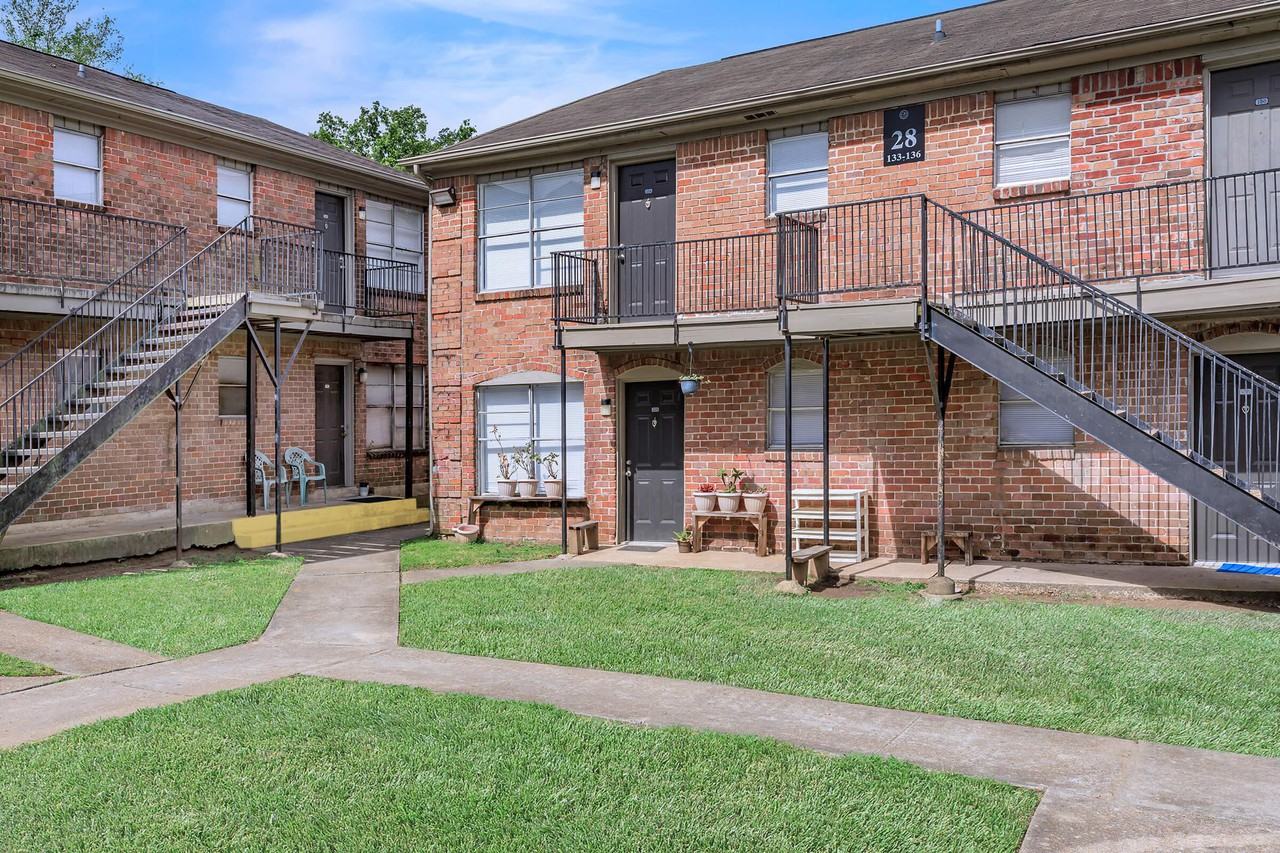 El Milagro - Photo 4 of 33