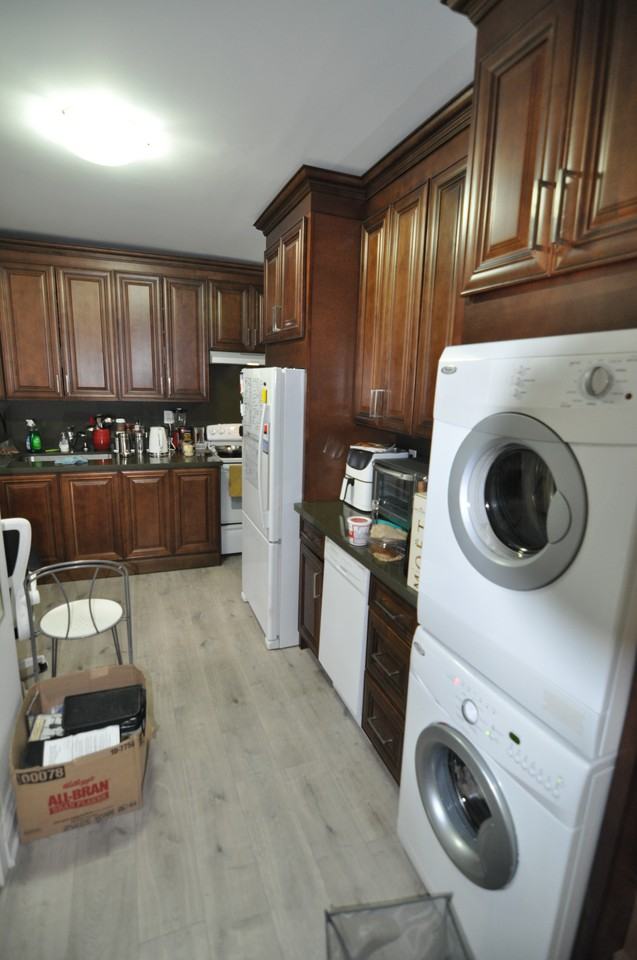 Gerrard St E & Boulton Ave #1 (Main Fl - Photo 5 of 29