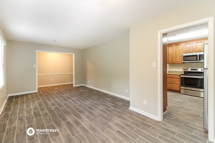 1004 Eagle Rd - Photo 3 of 16
