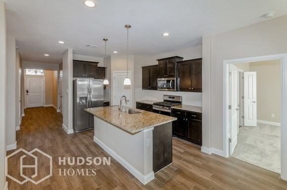 2425 2425 O'Connor - Photo 2 of 13