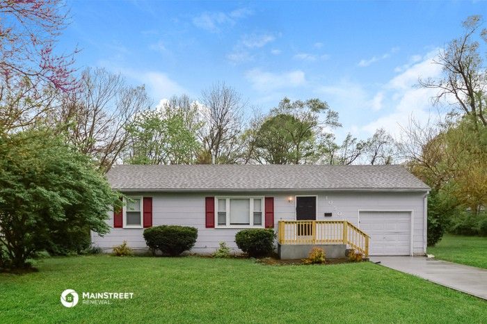 10506 Palmer Ave - Photo 3 of 16