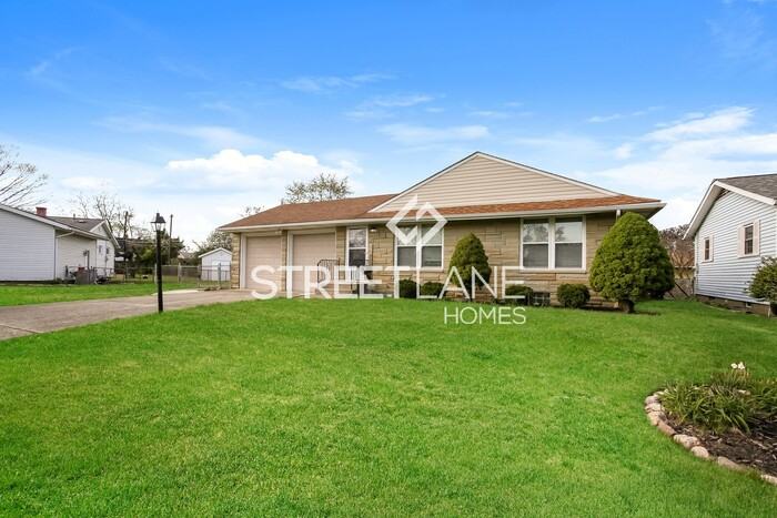 2574 Vanderberg Ave - Photo 2 of 15