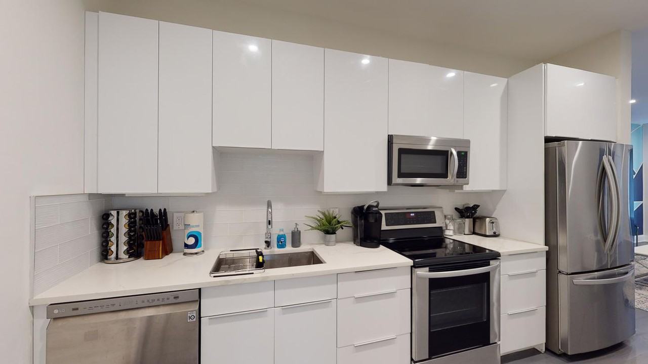 Stunning Point Breeze apartment with private patio Apartments in