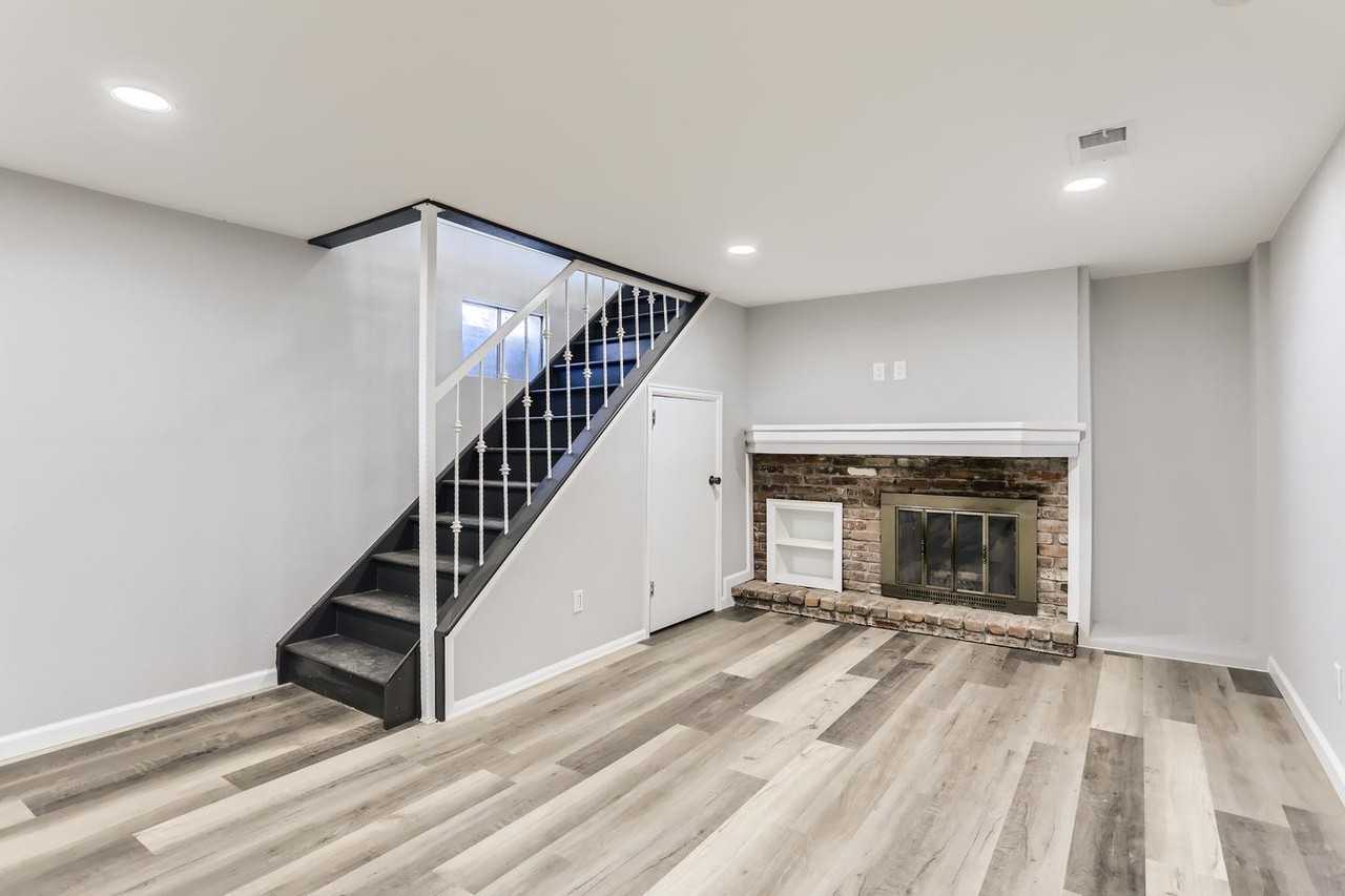 Stunning Hampden South home near Denver Tech Center - Photo 7 of 23