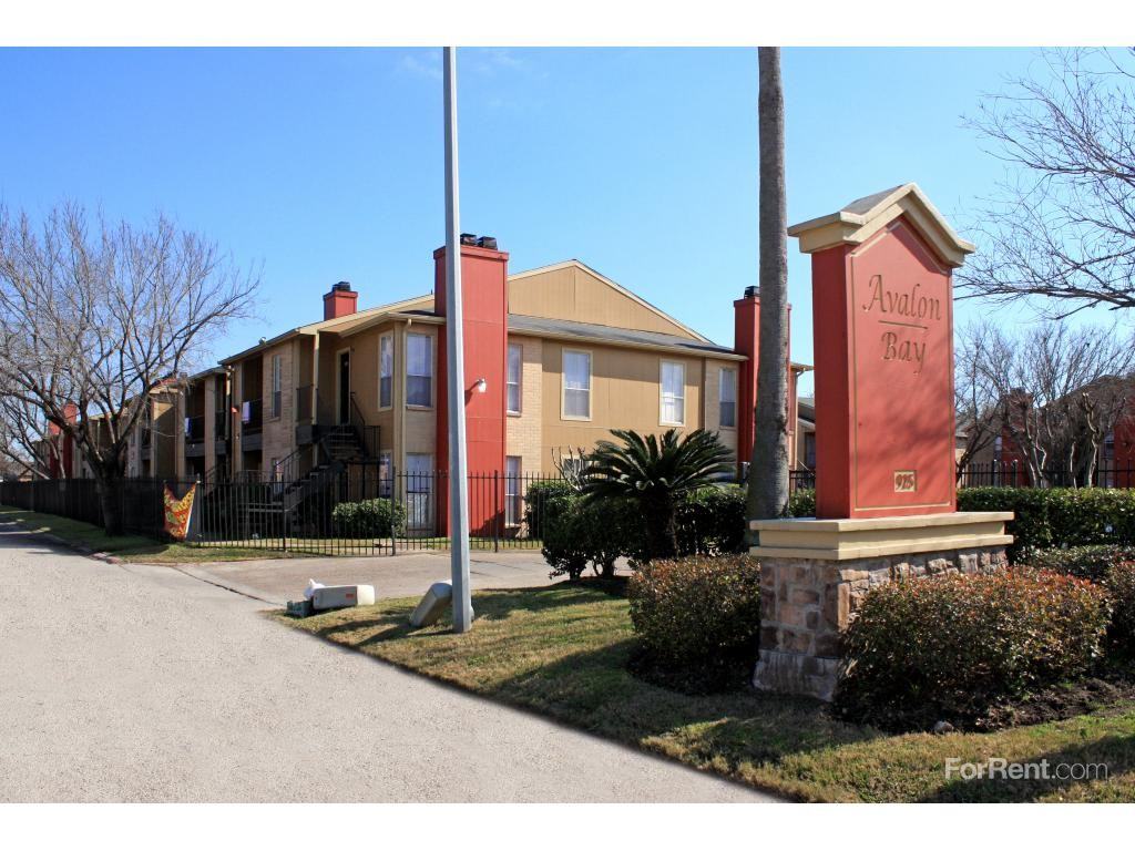 Avalon Bay - Photo 2 of 3