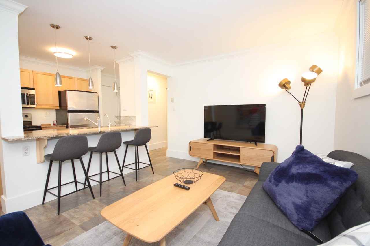 10172 113 St Nw #1 - Photo 2 of 11