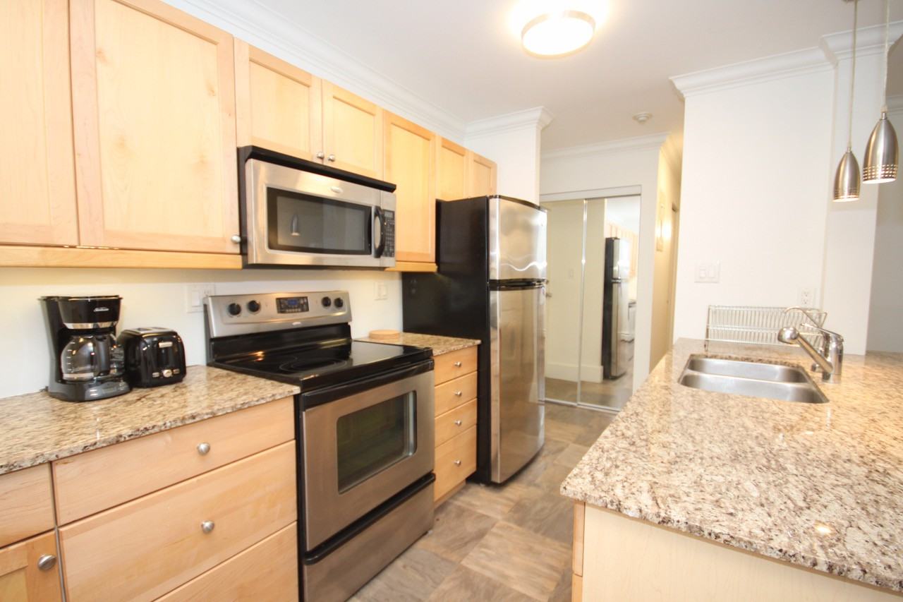 10172 113 St Nw #1 - Photo 6 of 11