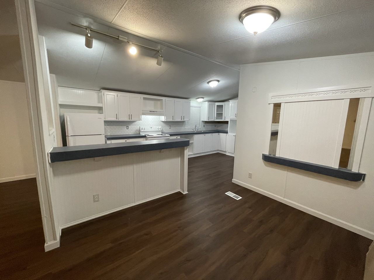 3376 Fm 1181 - Photo 2 of 12