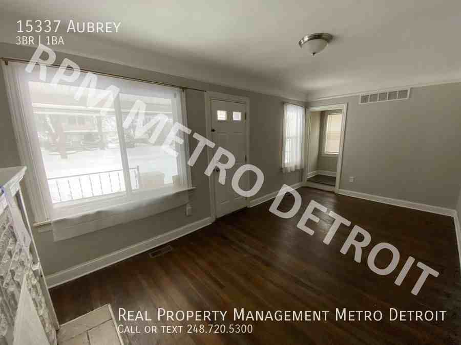 15337 Aubrey - Photo 3 of 18