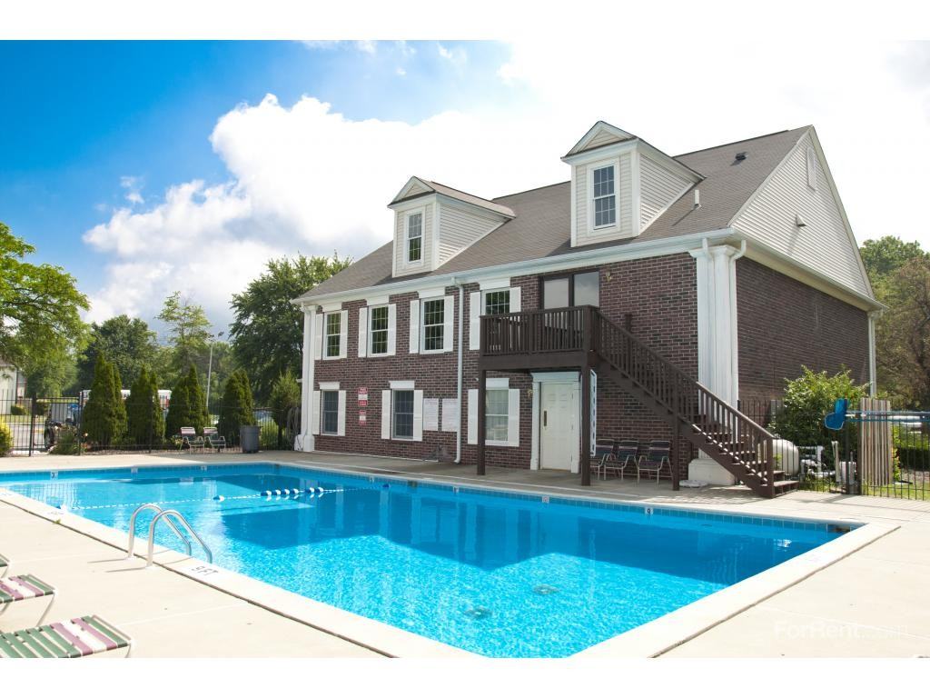 Viewpointe Apartments 2100 Westlane Rd, Indianapolis, IN 46260 Zumper