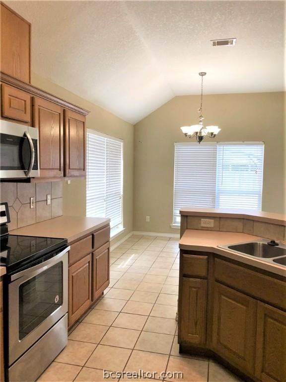 4417 Pickering Pl - Photo 2 of 10