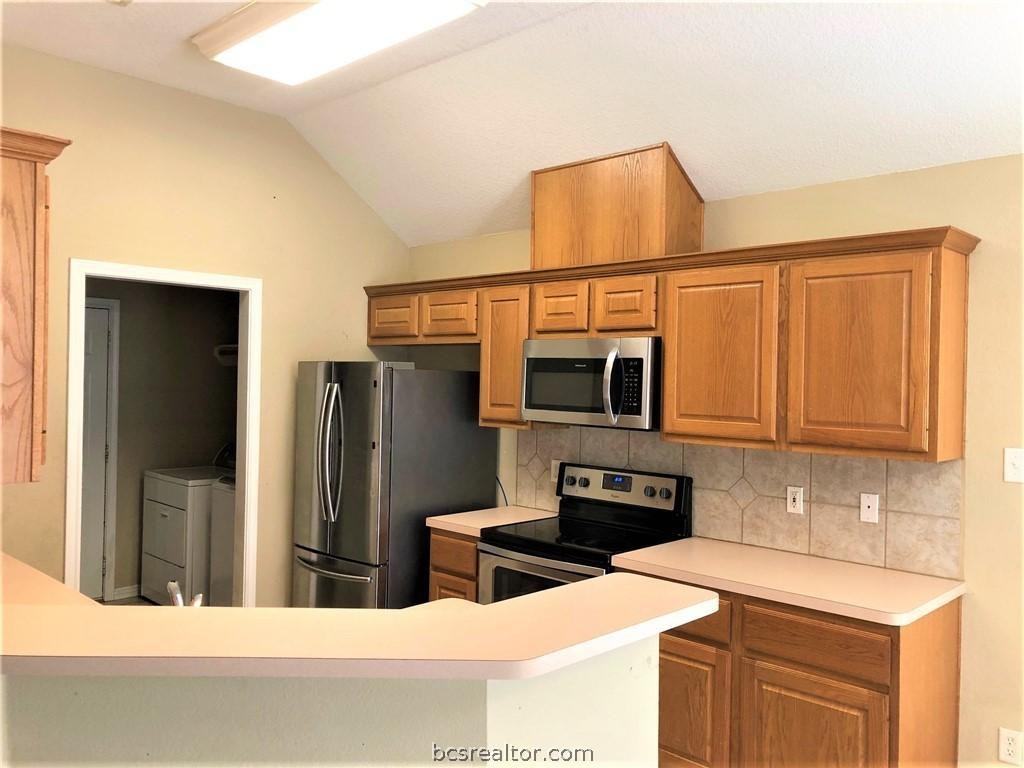 4417 Pickering Pl - Photo 3 of 10